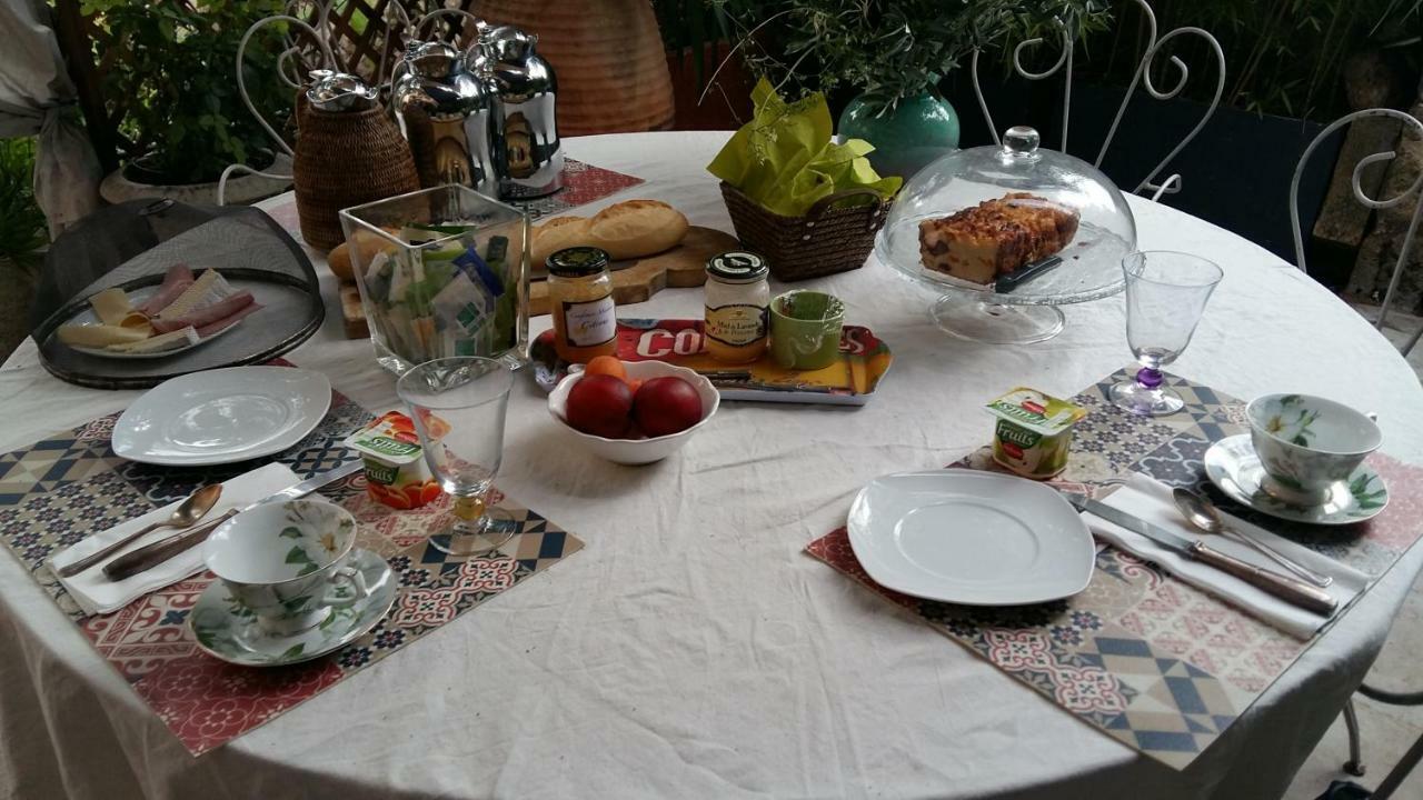 Rognes La Villageoise, Chambre Troglodyte Pitoresque Au Coeur Du Village מראה חיצוני תמונה